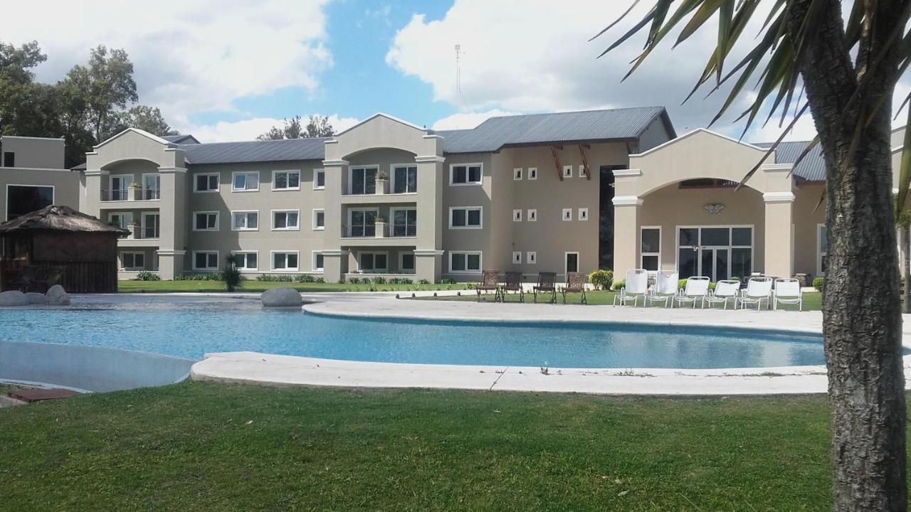 Howard Johnson Resort & Convention Center Ezeiza Exteriér fotografie