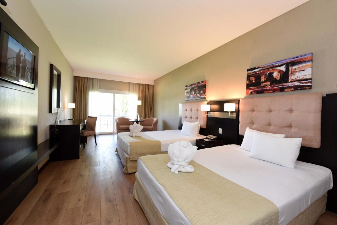 Howard Johnson Resort & Convention Center Ezeiza Exteriér fotografie