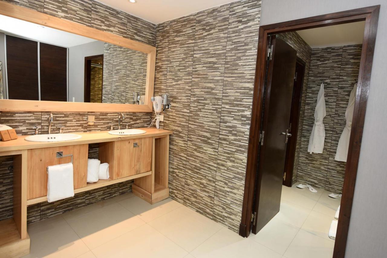Howard Johnson Resort & Convention Center Ezeiza Exteriér fotografie