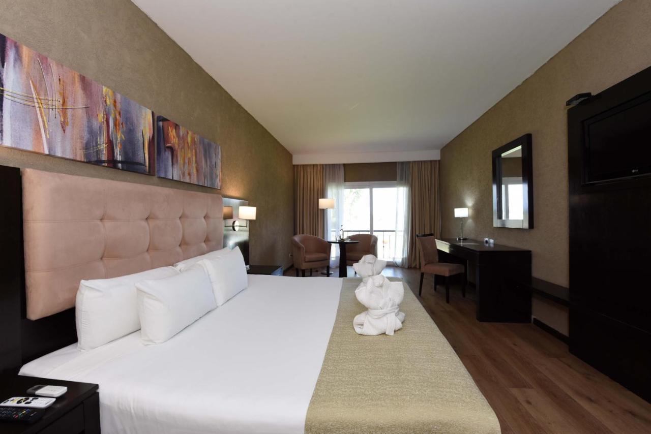 Howard Johnson Resort & Convention Center Ezeiza Exteriér fotografie