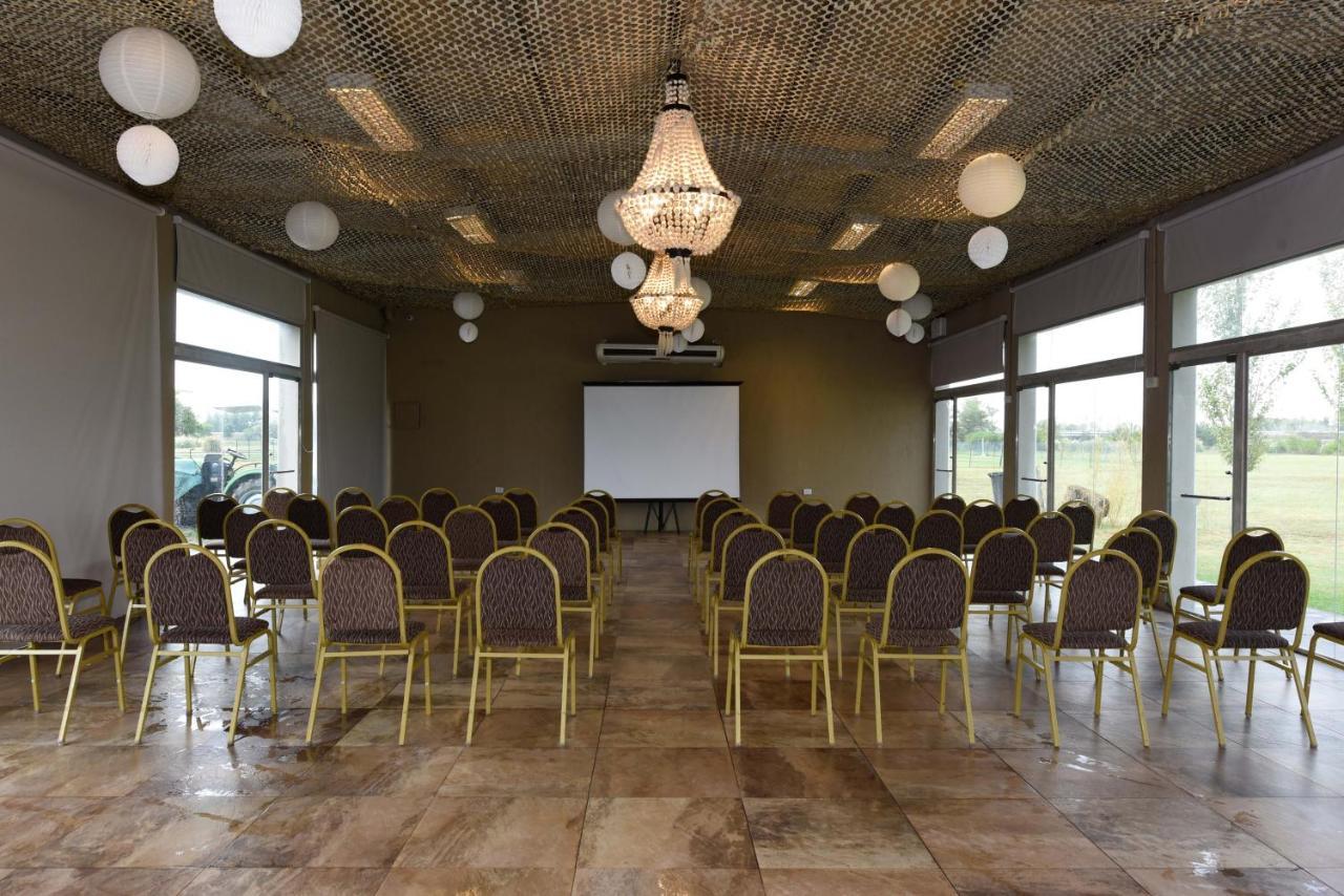 Howard Johnson Resort & Convention Center Ezeiza Exteriér fotografie