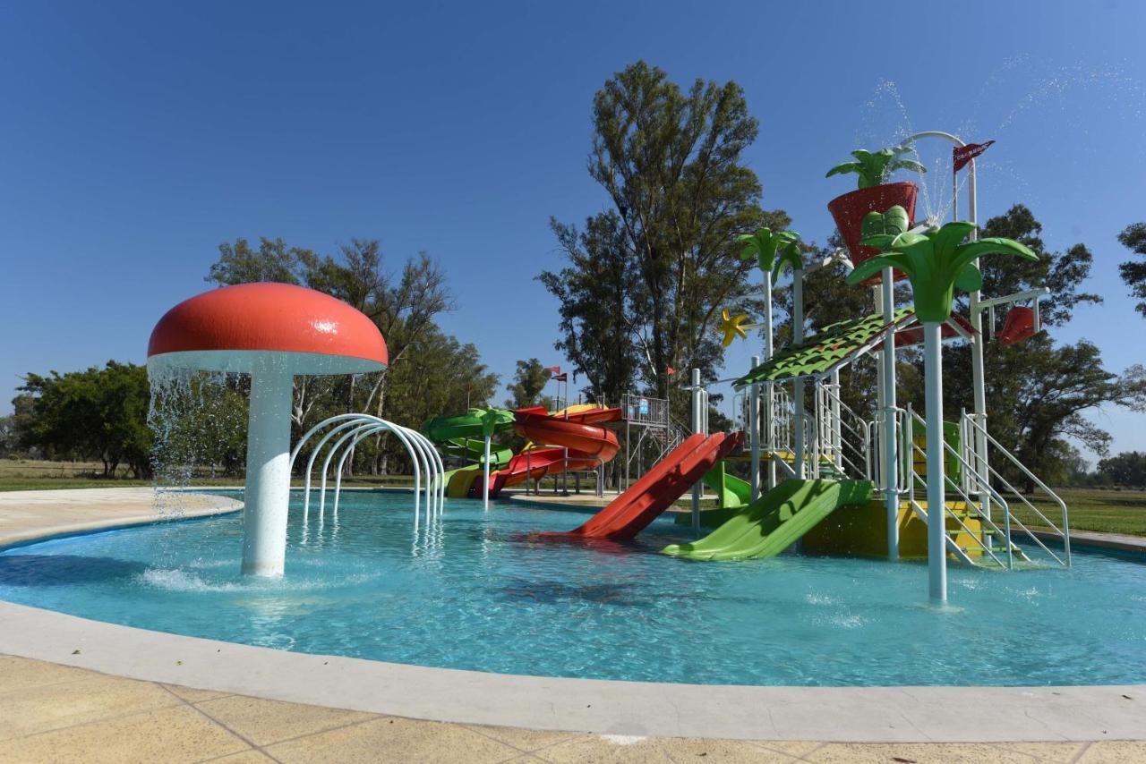 Howard Johnson Resort & Convention Center Ezeiza Exteriér fotografie